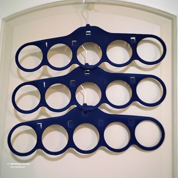 3 Velvet No-Slip Cascading Navy Closet Scarf, Tie, Belt Organizer Hanger… - Picture 2 of 2